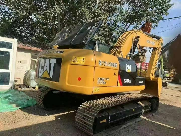 Caterpillar 320D Excavator